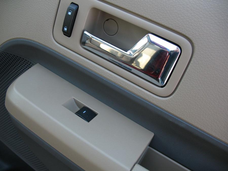  Ford Edge SEL AWD 2007 года  (фото 22 из 103)